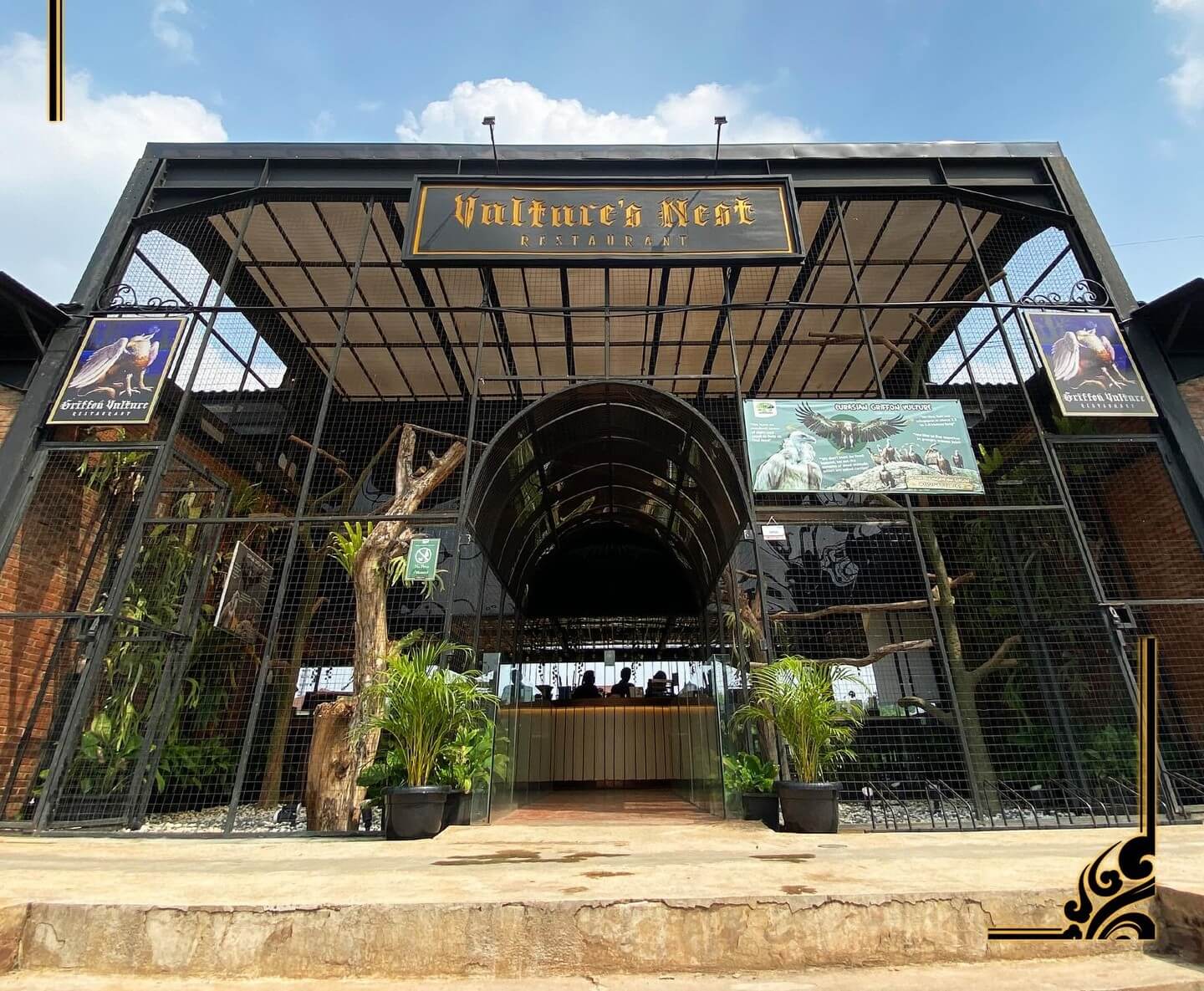 Menu Vulture’s Nest Restaurant di Bintaro: Western Grill & Comfort Food dengan Atmosfer Hangout
