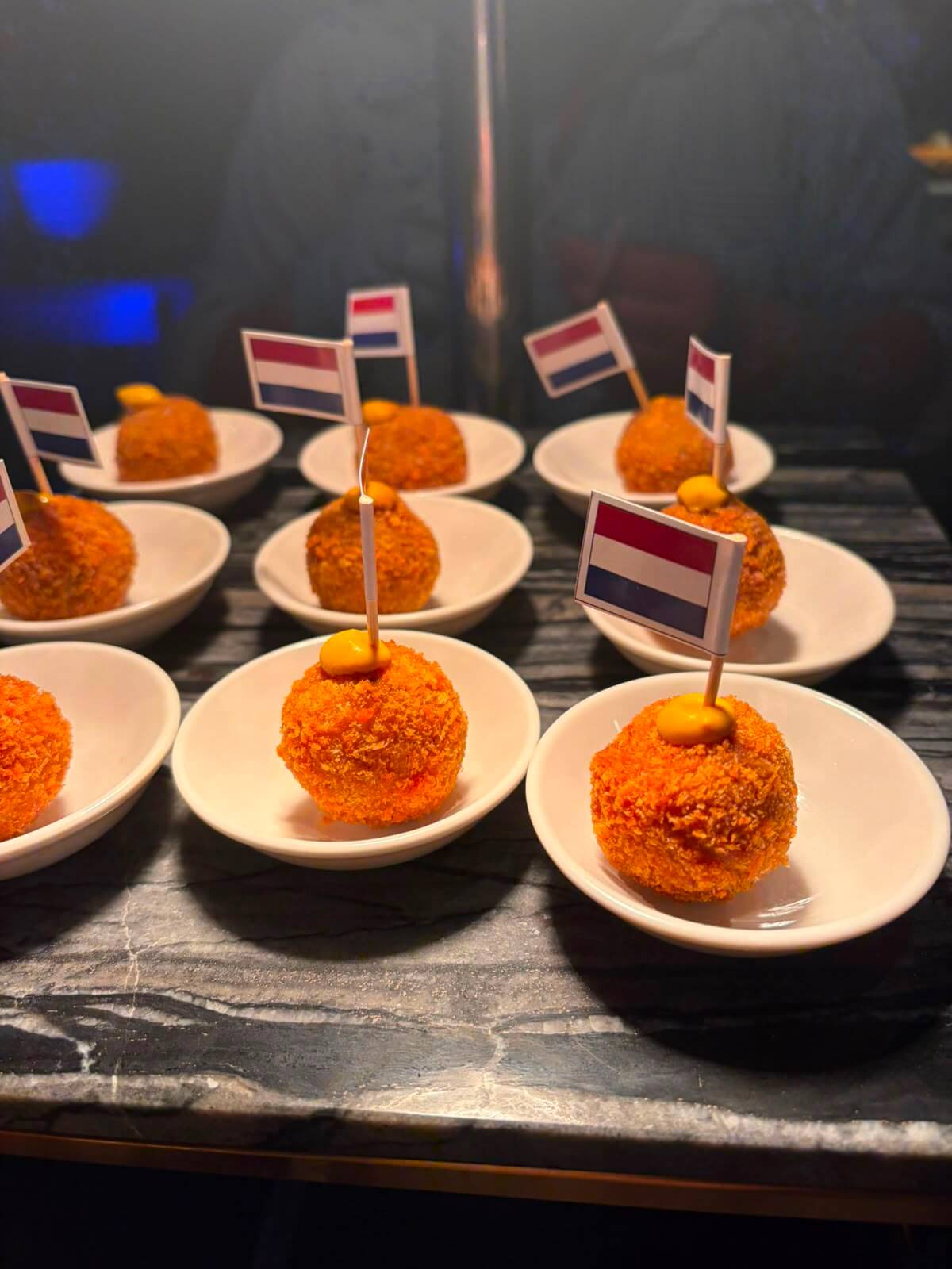 Lekker Snacks – Bitterballen & Kroket Authentic Belanda di Indonesia 07